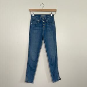 Levi • 721 High Rise Skinny Ankle Jeans